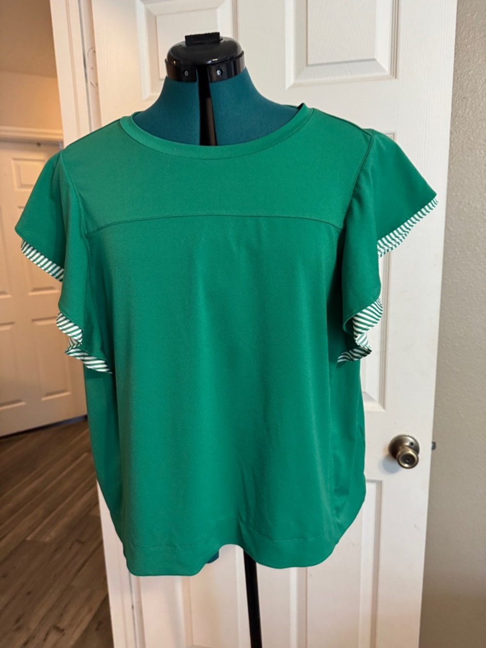 Adrianna Papell Emerald Green Ruffle Sleeve Blouse